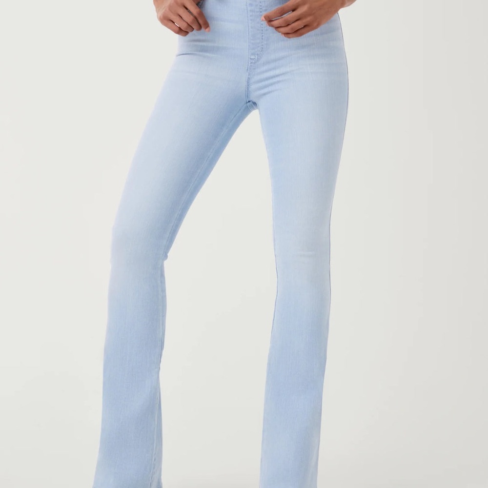 SPANX NWT Light Blue High-Rise Flare Jeans.  Size medium TALL